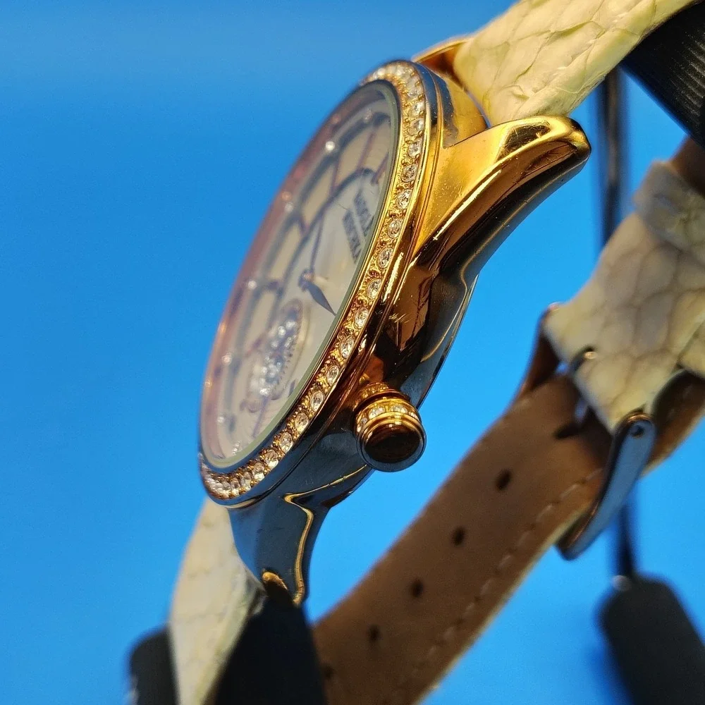 Vintage 2006 Bradgley Mischka Mother of Pearl 40mm Womens Watch Snake Skin Strap